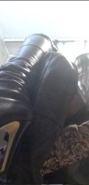 Model - Miss Stress dominatrix