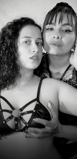 Model - Elecktra and Abby deepthroat