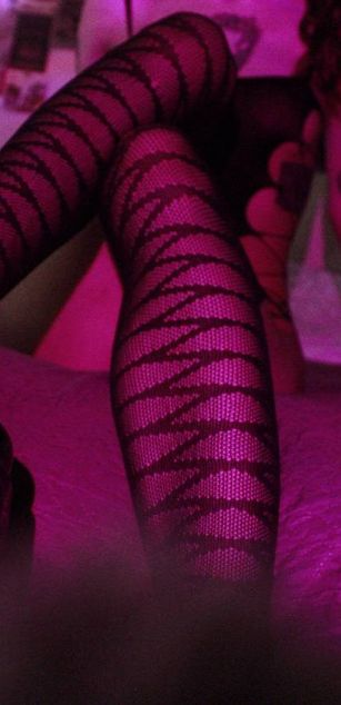 Model - Molly striptease