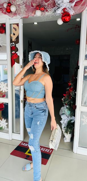 Model - Veronica Hot blowjob