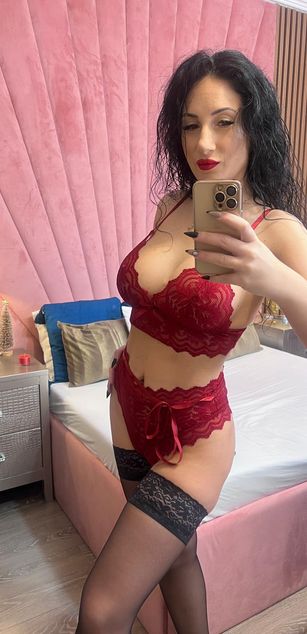 Model - BeckyShine deepthroat