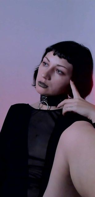 Model - Mary-mistress feet