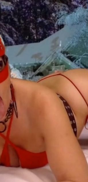 Model - LeilaHot69 ass