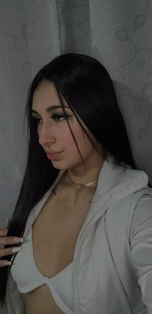 Model - EmilyRosse11 striptease