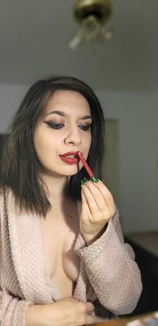 Model - YourGoddessM cuckold