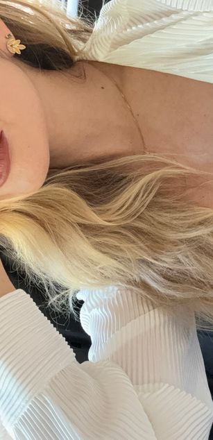 Model - Abella Milf bigass