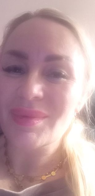 Model - EvaAmore milf