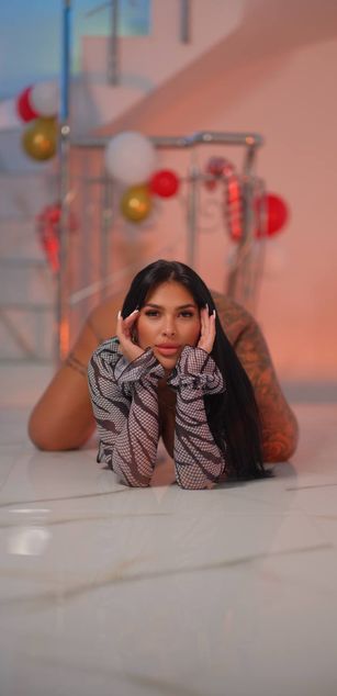 Model - FiresBomb777 blowjob