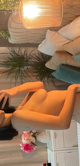 Model - TheaLane ass