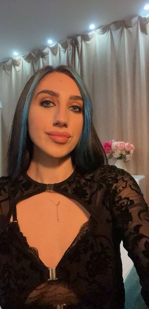 Model - TheaLane ass