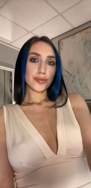 Model - TheaLane ass