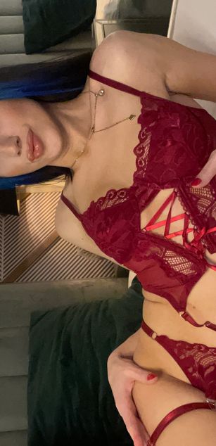 Model - TheaLane ass