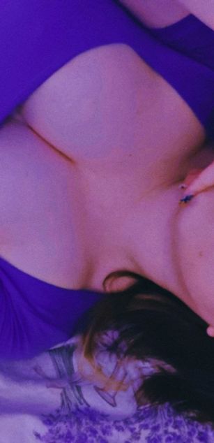 Model - Eva Nite legs