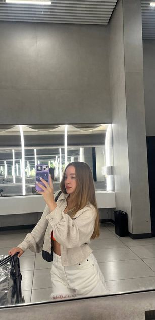 Model - Christy-Little blowjob