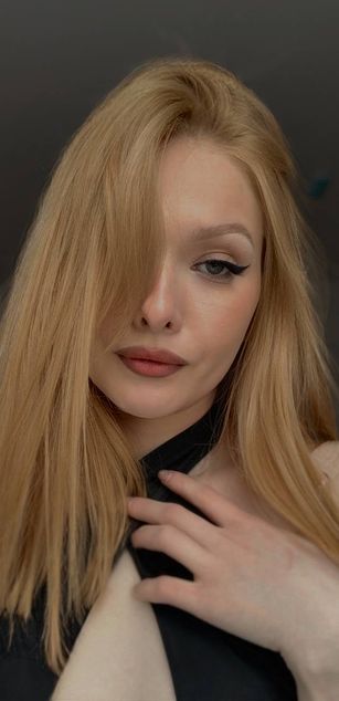 Model - MaryLeen dildo