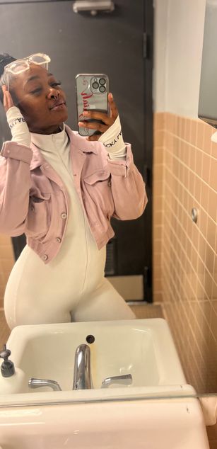 Model - pocahontasgrim findom