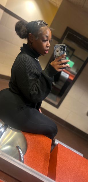 Model - richoffeka findom