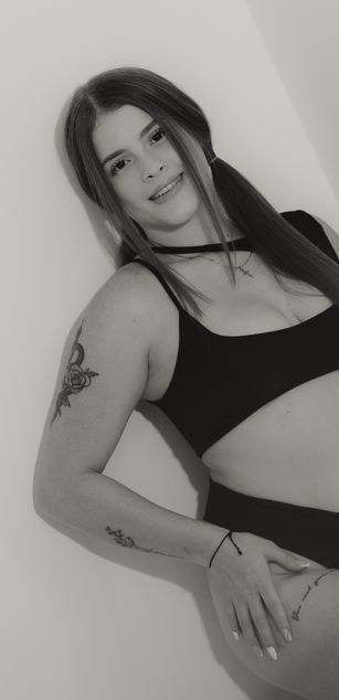 Model - HannaCutte deepthroat