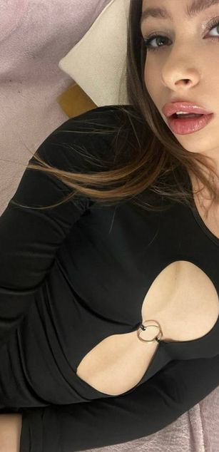 Model - nymphobaby squirt