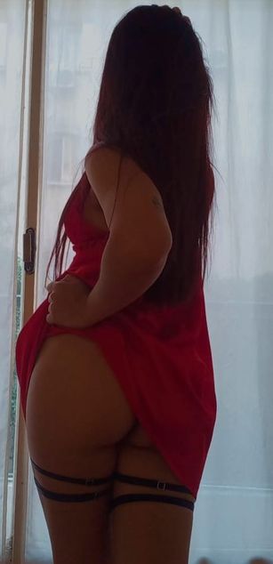 Model - Morocha Tropical ass