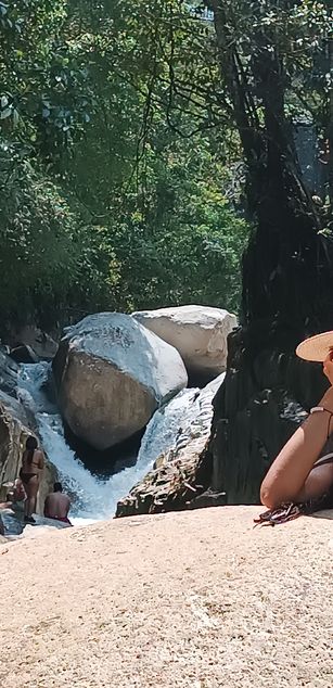 Model - Valen Hops deepthroat