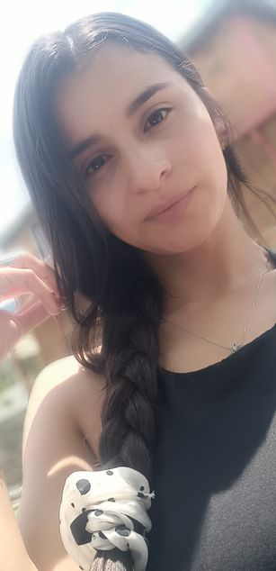 Model - Valen Hops deepthroat