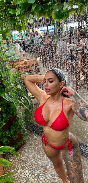 Model - FiresBomb777 blowjob