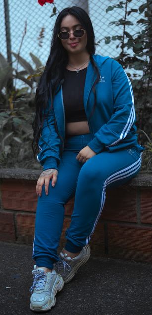 Model - ivy_youth dildo