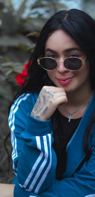 Model - ivy_youth dildo