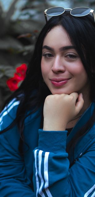 Model - ivy_youth dildo