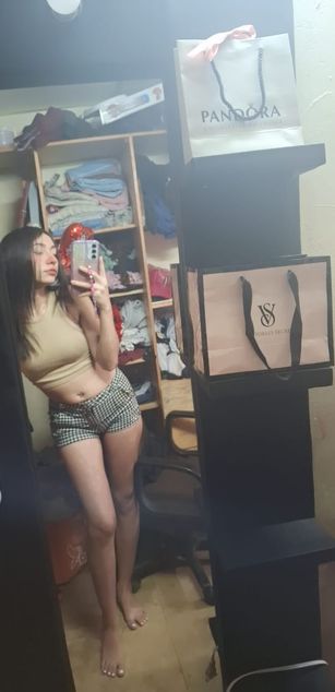 Model - manuela smile