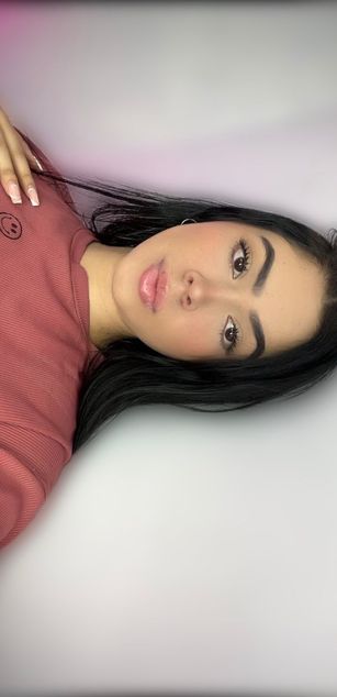 Model - ivy_youth dildo