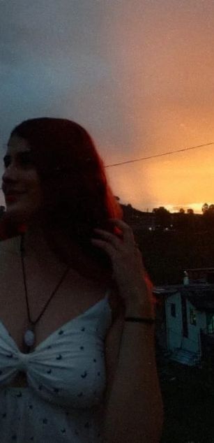 Model - CloeSweet blowjob