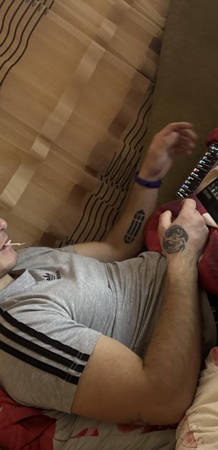 Model - NathanBunny dirtytalk