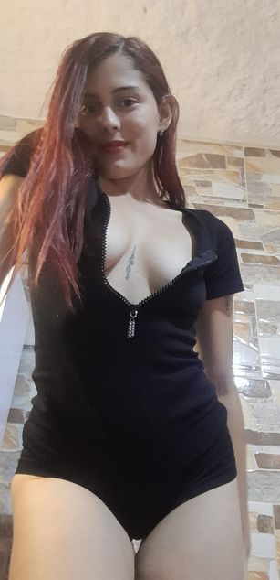 Model - CloeSweet blowjob