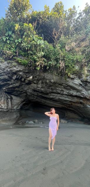 Model - CloeSweet blowjob