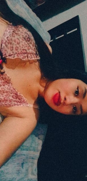 Model - CataleyaRicci blowjob