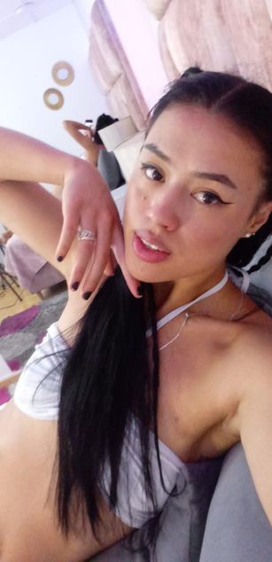 Model - CataleyaRicci blowjob