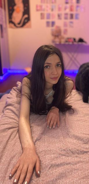 Model - Anitamagis dildo