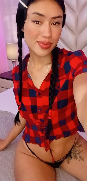 Model - CataleyaRicci blowjob