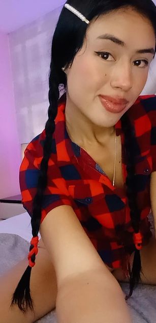 Model - CataleyaRicci blowjob