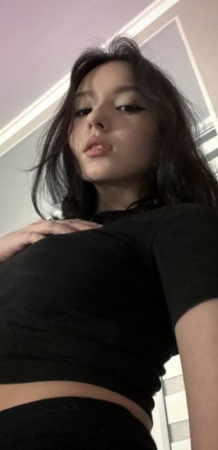 Model - frein_jane young