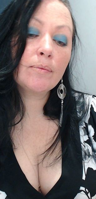 Model - BruneteBBW outfits