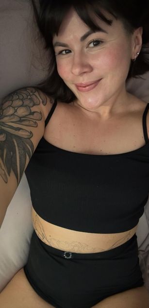 Model - Eva Rose girlfriend