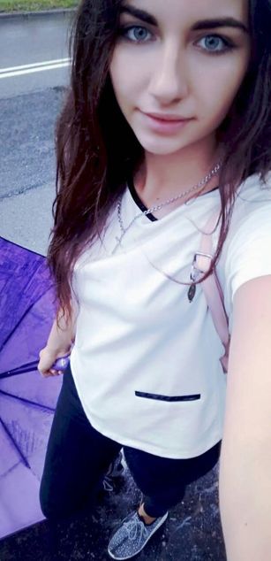 Model - Delvina model