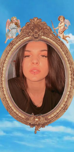 Model - LucyPurple sexy