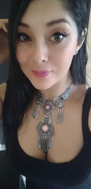 Model - Hanny deepthroat