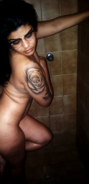 Model - ShantalDiamond deepthroat