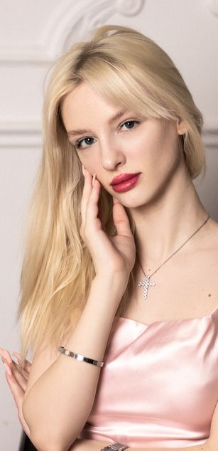 Model - LexyBlonde horny