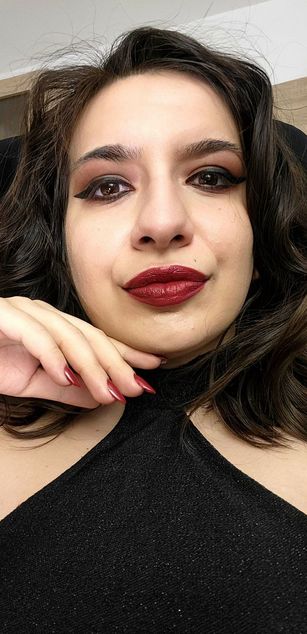 Model - YourGoddessM cuckold